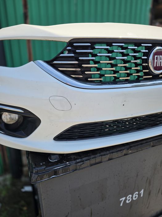 Fiat tipo zderzak przod bialy  5d kombi
