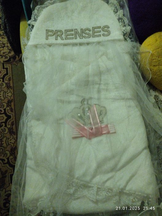 Продам конверт для виписки дівчинки