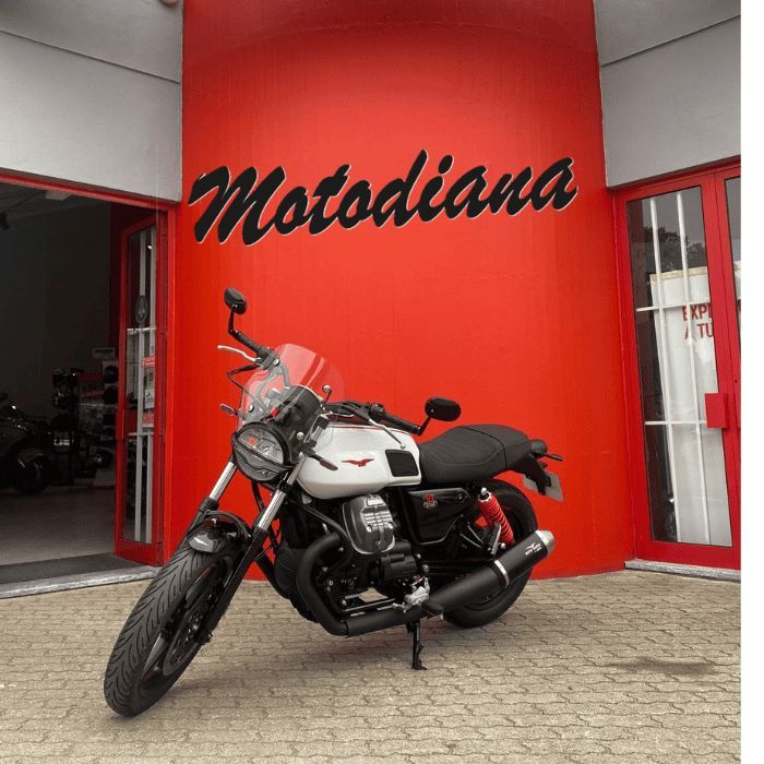 Moto Guzzi V7  STONE TEEN