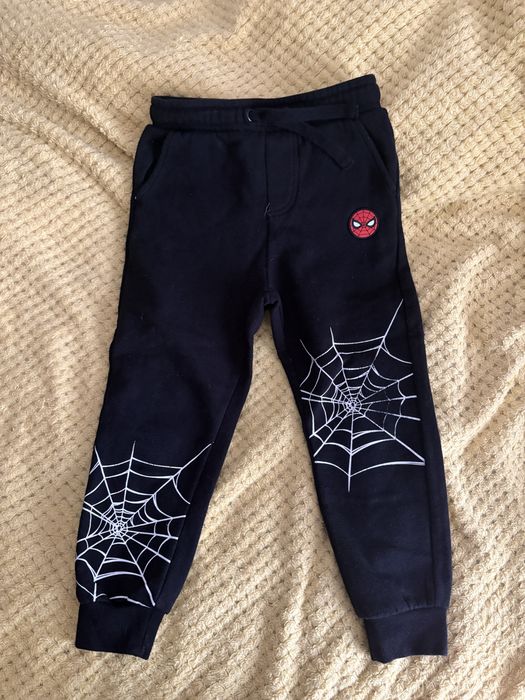 Dresowe spodnie Spider-Man