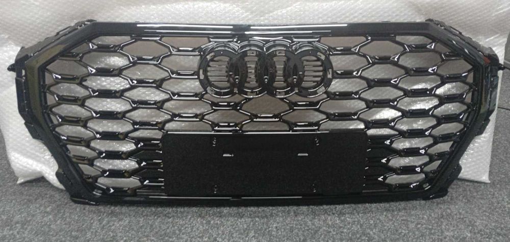 Решітка радіатора AUDI Q3 83A 20- якість OEM