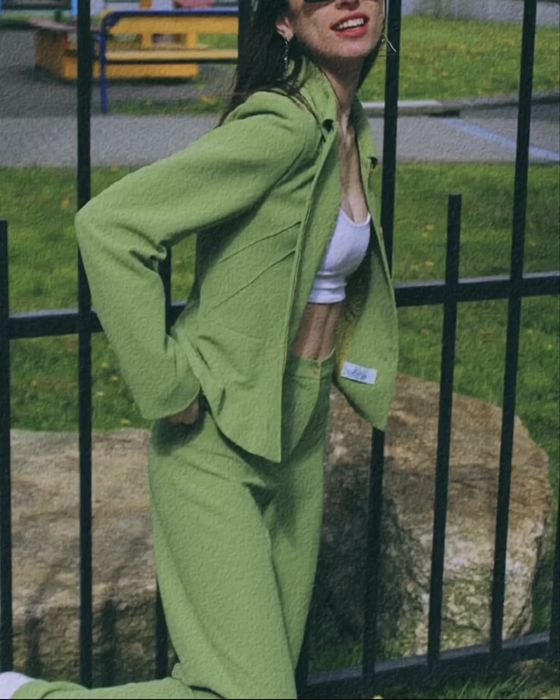 Класичний костюм