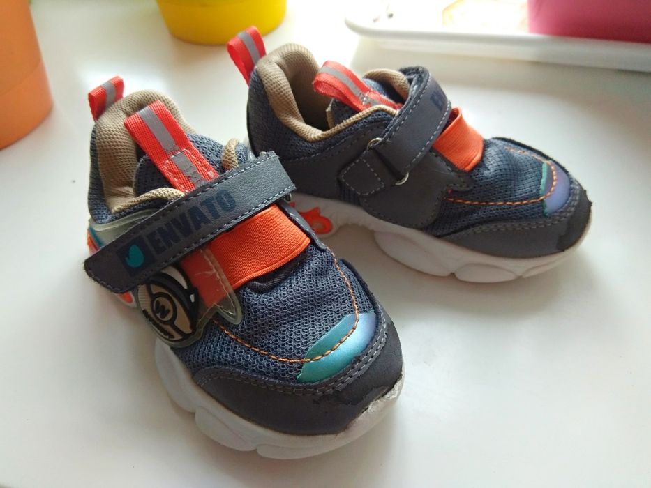 Дитячі кросівки, 24 розмір