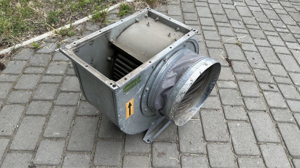 Вентилятор внутренний Улитка ZIEHL-ABEGG RE28P-4DK.6F.1R