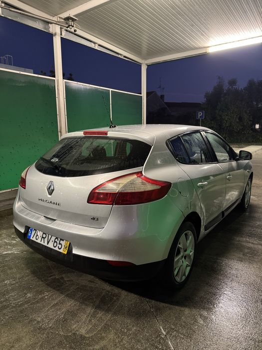 Renault MEGANE 2013