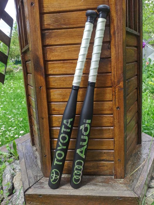 бейсбольнабита, з написом,  автобита бита в авто