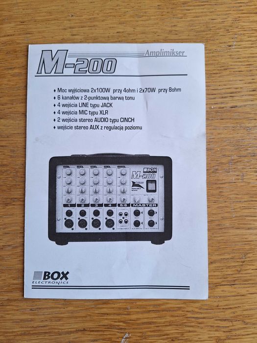Stereofoniczny wzmacniacz - Amplimikser  M-200