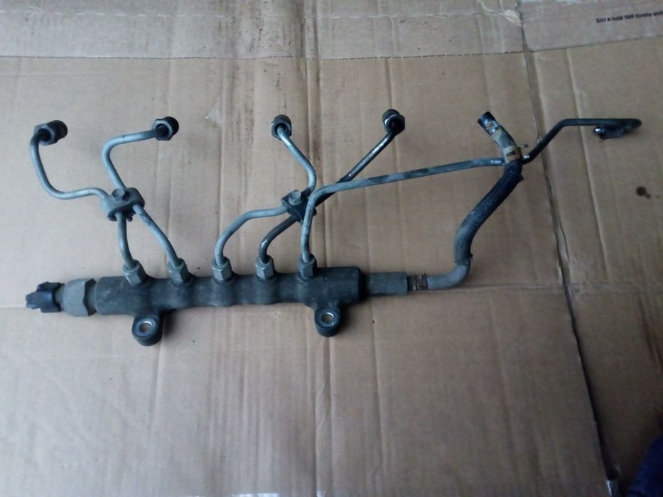 toyota RAV4 III 06-09 2,2 d-4d 136km LISTWA WTRYSKOWA PRZEWODY