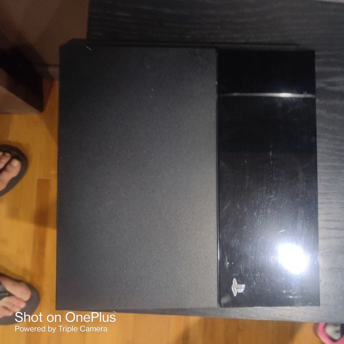 Playstation 4 1TB + Jogos