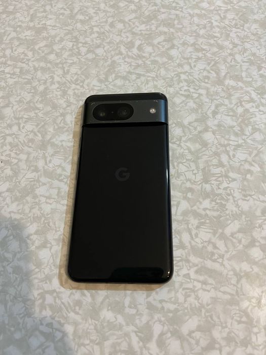 Телефон Google Pixel 8