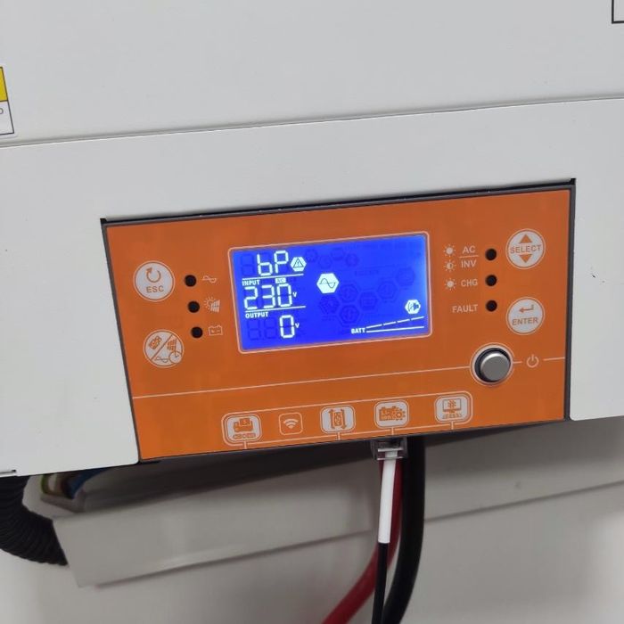 Ремонт гибридных солнечных инверторов / Установка / Продажа / Проект