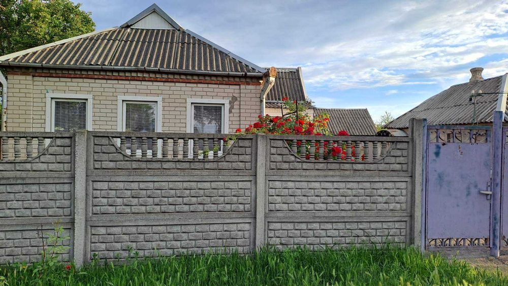 Продам житловий будинок в с. Перемога
