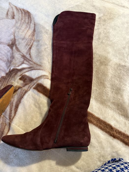 3000. Ботфорди. Розмір 40. Осінь- весна.б/у. Стан ідеальний.