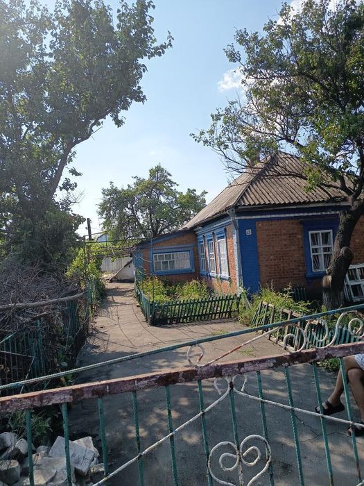 Продаж будинку з пічним паровим опаленням .Підгородна.