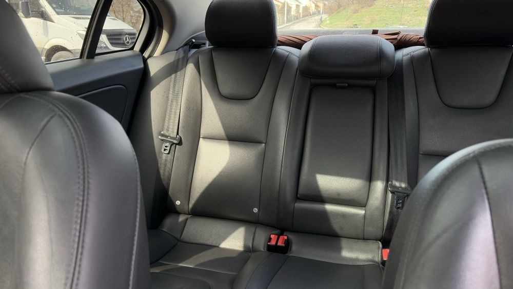 Volvo s60 в чудовому стані