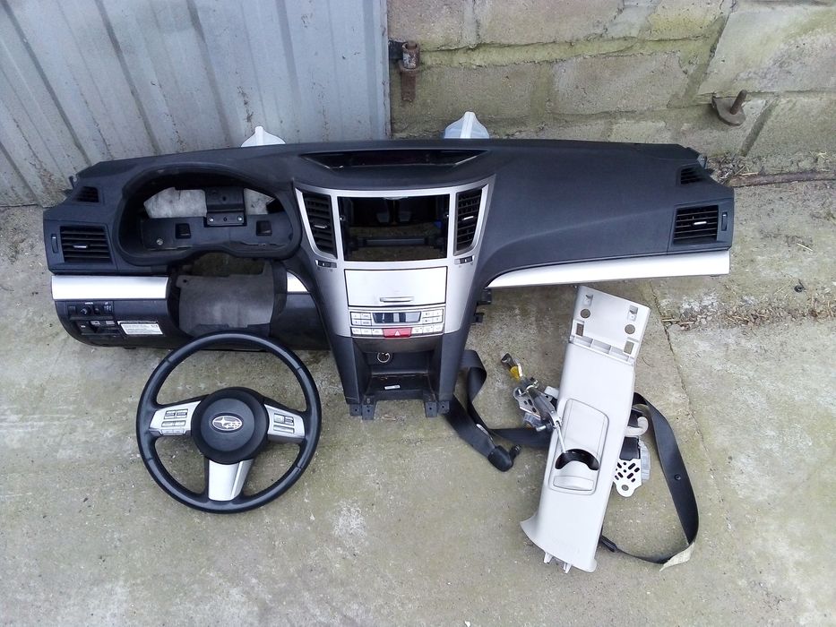 Subaru Outback IV Maska zderzak błotniki pas lampy kompletny przód