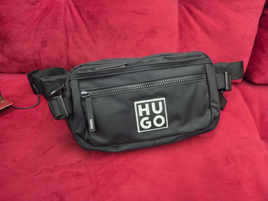 Бананка Hugo Boss . нагрудна сумка . поясна сумка Hugo Boss слинг