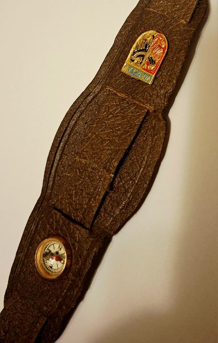 Skórzany pasek do zegarka vintage prl z kompasem I Herbem