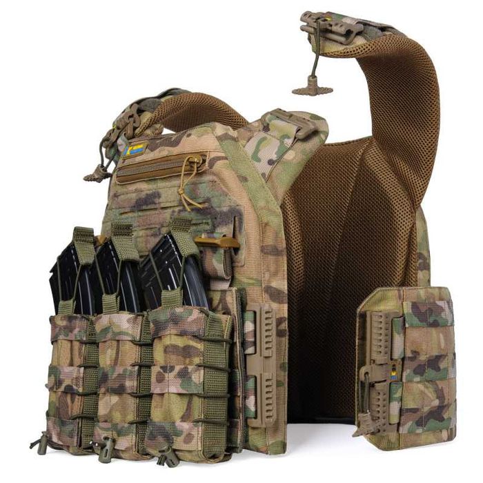 Бронежилет 4 класу з підсумками під АК. Мультикам. Вага 7 кг.