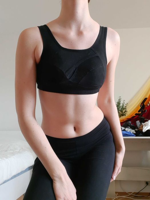 Biustonosz sportowy crop top czarny XS sport yoga