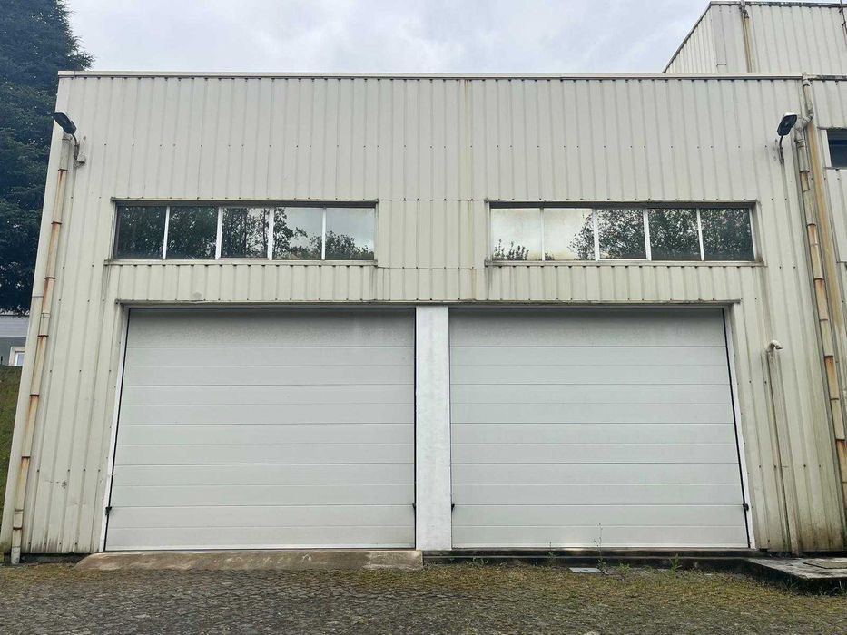 Armazém para Arrendamento de 142 m² em Famalicão