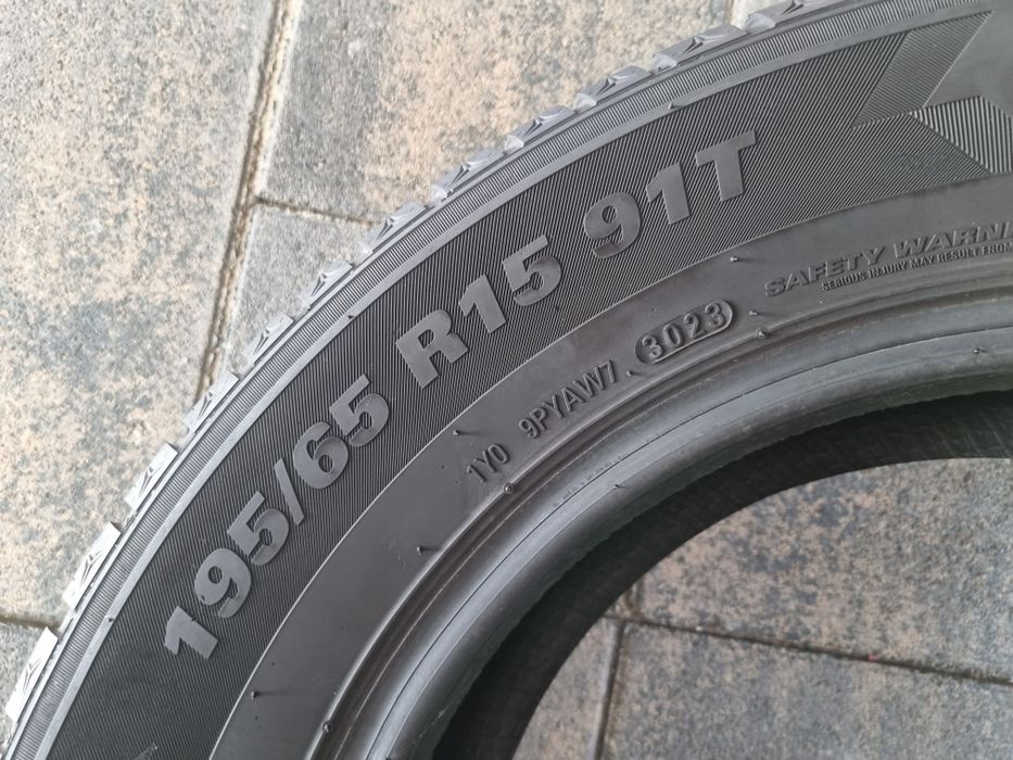 Шини Резина Kumho Winter Graft WP 52 195/65 R15