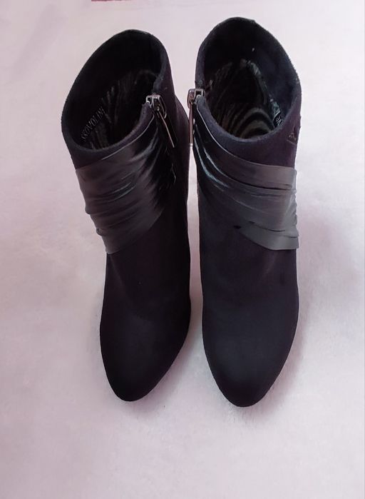 Ботильоны замшевые