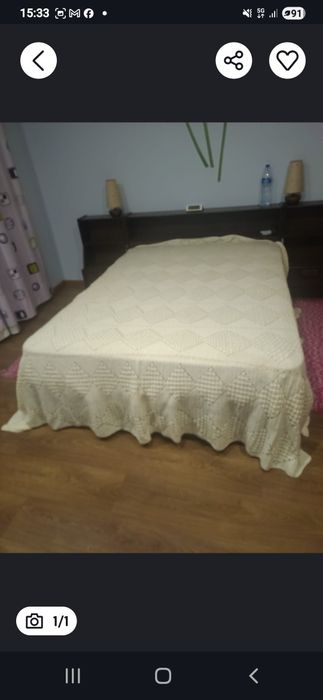 Colcha grande, moderna em croché de fio beje, muito bom e moderno e ebrilhante para qualquer cama moderna ou antiga