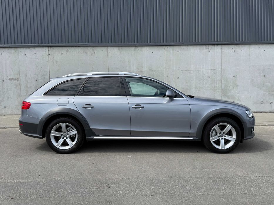 Audi A4 Allroad 2016 VIN WA1UFAFLXGA002022 фото оголошення 4 з 24