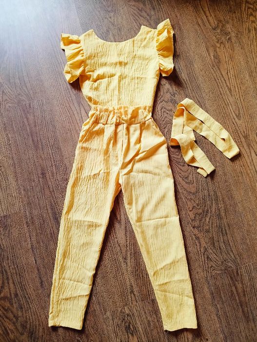 Літній костюм для дівчинки 140р