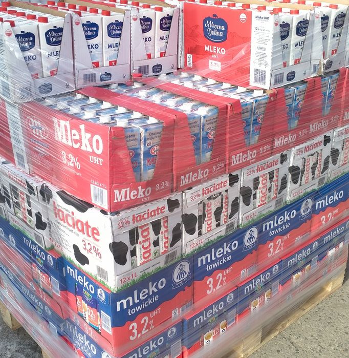 Молоко масло сир королівський