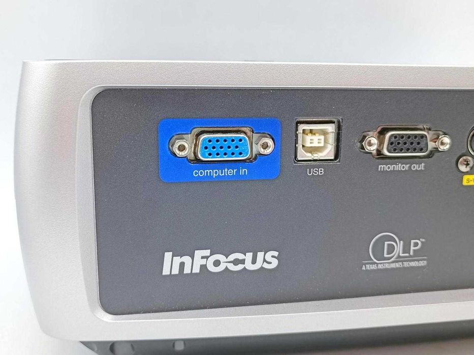 Projektor  INFOCUS IN26+