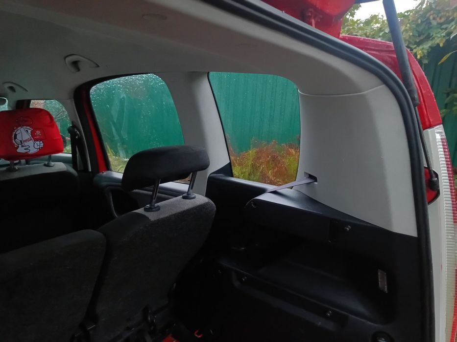 Продам Skoda Roomster