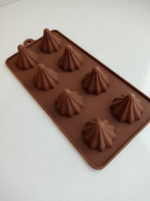 Силіконова форма для шоколаду.
