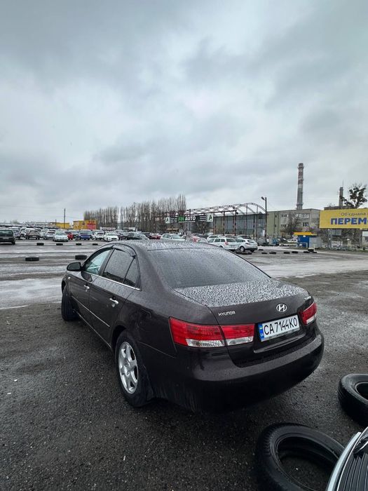 Хундай Соната бенз/газ