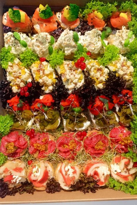 Послуги кейтерингу в Києві | Доставка їжі на свята |  Фуршет |  Банкет