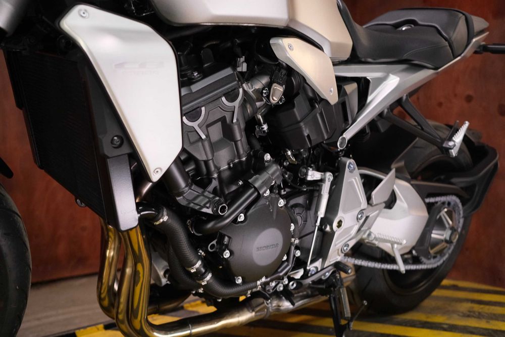 Honda CB1000R із Японії
