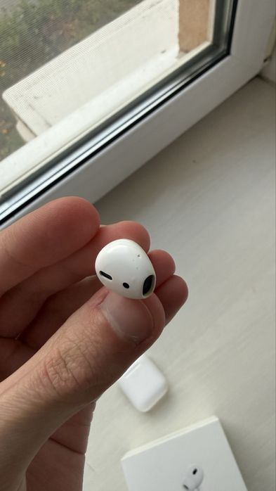 Airpods 1 2019 вживане