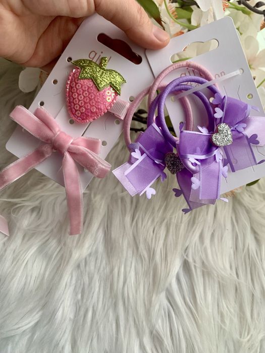 Zestaw spinek i gumek do włosów dla dziewczynki