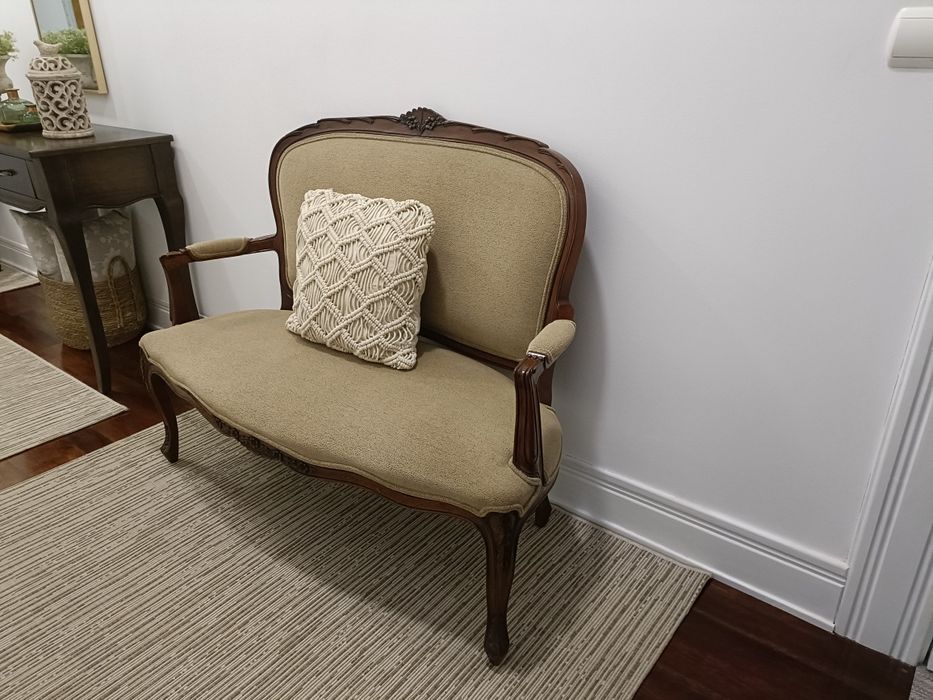 2 Bancos em estilo antigo- Excelente estado