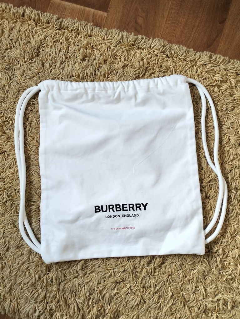 Burberry 17 September 2018 100 999 Olx