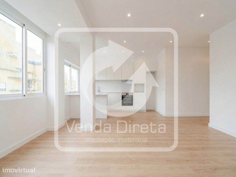 T2 Totalmente Remodelado com 3 Varandas | A 5 min do Cais Fluvial d...