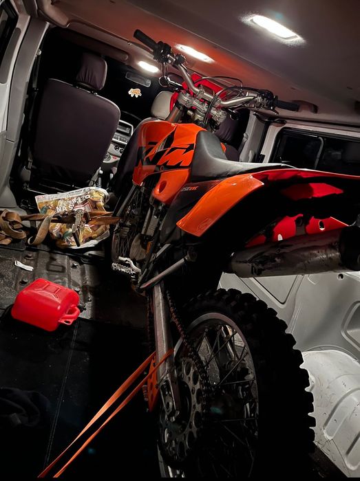 Holowanie przewóz dowóz motocykli pomoc drogowa