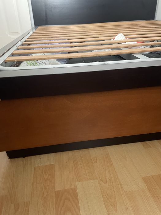 Cama de casal 160x200 cm – com estrado
