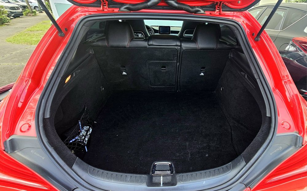 Mercedes CLA 200
