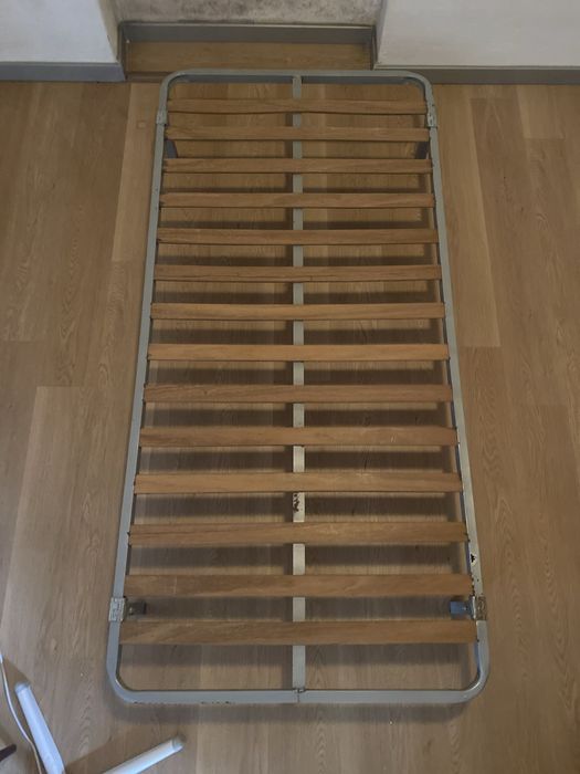 Cama sem colchão 90x190