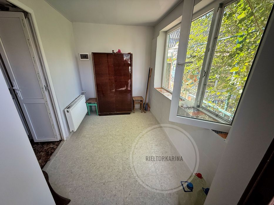 Корабельний/Параджанова С. 2к будинок 58м2 і 6 соток землі