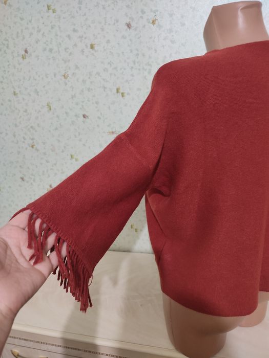 Продам теплую кофту свитер с коротким рукавом женская р М