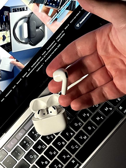 Магазин б/у Лівий AirPods 4 A3053 A3050 A3058 Оригинал