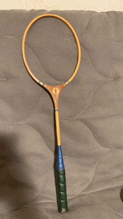 Ракетка для бадминтона без сетки. Времён СССР